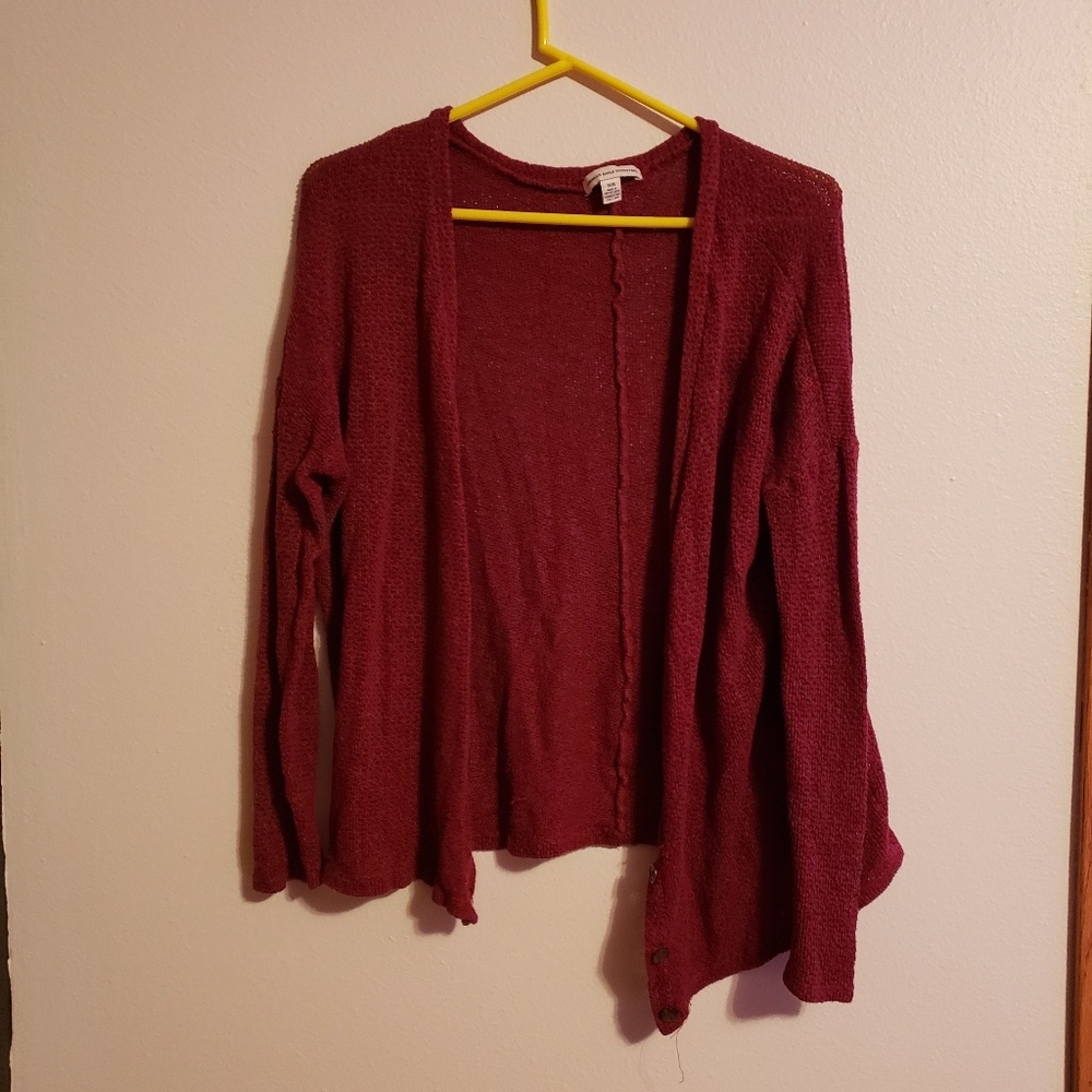 Light weight sweater